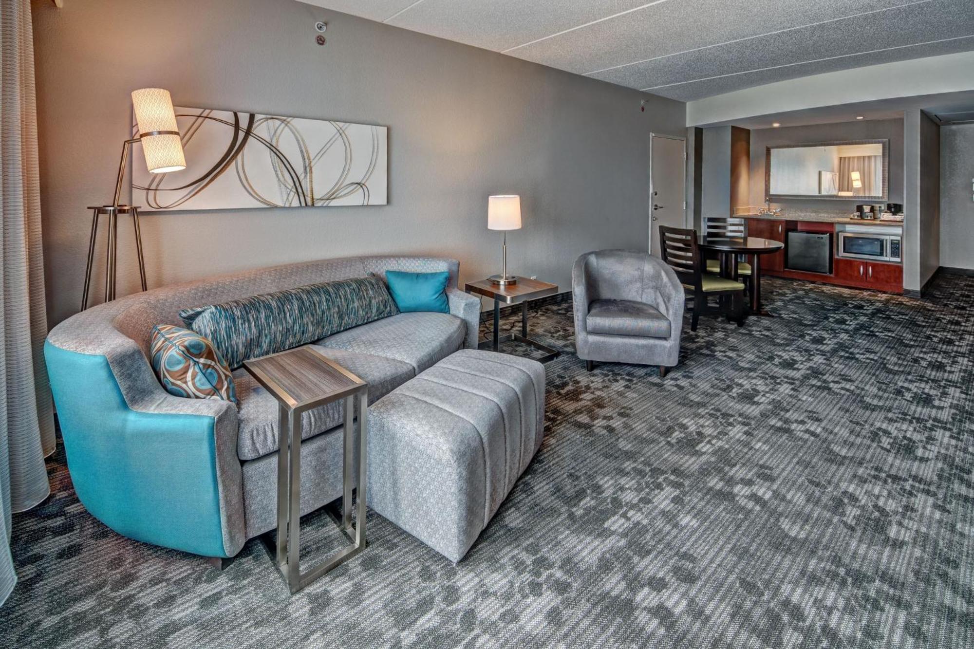 Courtyard Newport News Airport Hotel Buitenkant foto
